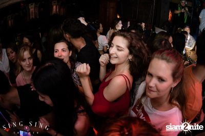 BLING IT กับ Bangkok Invaders ที่ ซิง ซิง เธียเตอร์ — photo 109