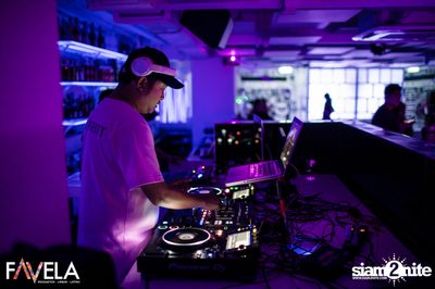 Ladies Night at Favela Thonglor — photo 1