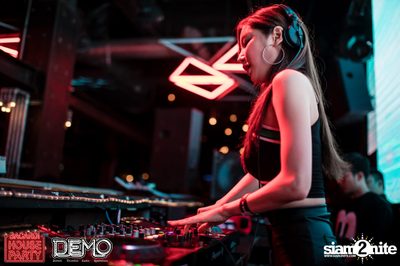 Bacardi House Party presents DJ Sura at Demo — photo 91