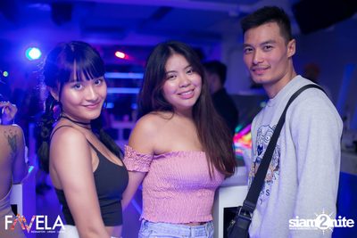 Friday Night at Favela Thonglor — photo 14