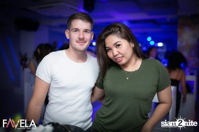 Friday Night at Favela Thonglor — photo 19