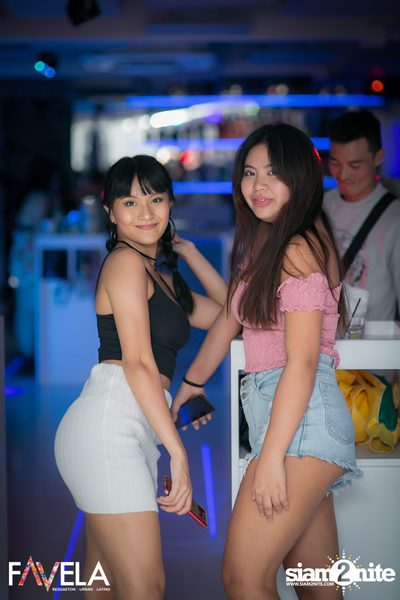 Friday Night at Favela Thonglor — photo 24