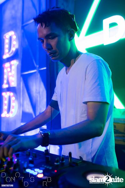 Friday Night at DND Club (Do Not Disturb) — photo 10