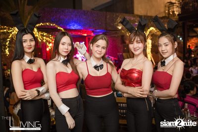 Aof Pongsak at The Living Bistro & Bar — photo 26