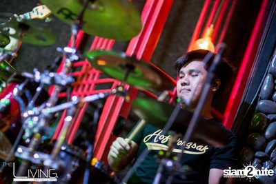 Aof Pongsak at The Living Bistro & Bar — photo 44