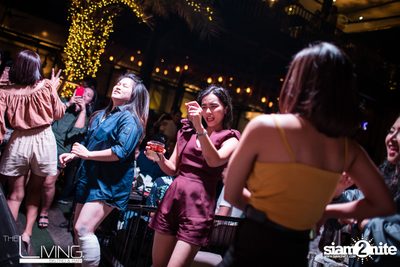 Aof Pongsak at The Living Bistro & Bar — photo 76