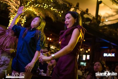Aof Pongsak at The Living Bistro & Bar — photo 78