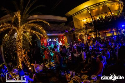 Aof Pongsak at The Living Bistro & Bar — photo 82