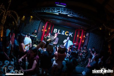 Aof Pongsak at The Living Bistro & Bar — photo 83