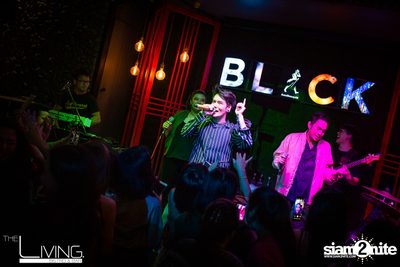 Aof Pongsak at The Living Bistro & Bar — photo 87