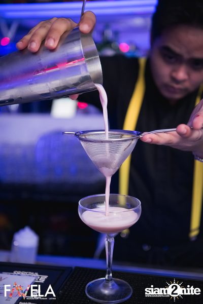 Saturday Night at Favela Thonglor — photo 32
