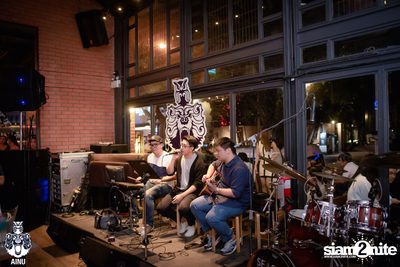 Season Five at AINU Bar — photo 10
