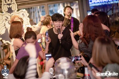 Season Five at AINU Bar — photo 88