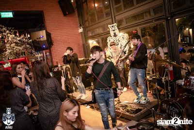 Season Five at AINU Bar — photo 91