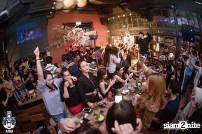 Season Five at AINU Bar — photo 100