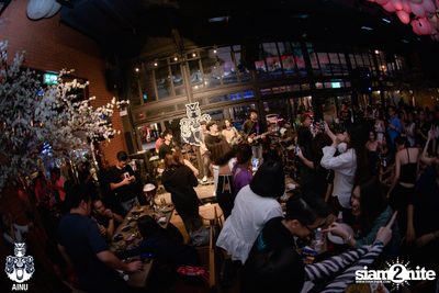 Season Five at AINU Bar — photo 101