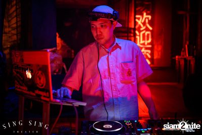 BLING IT กับ Bangkok Invaders ที่ ซิง ซิง เธียเตอร์ — photo 17