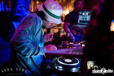 BLING IT กับ Bangkok Invaders ที่ ซิง ซิง เธียเตอร์ — photo 26