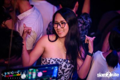 BLING IT กับ Bangkok Invaders ที่ ซิง ซิง เธียเตอร์ — photo 45