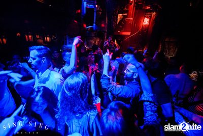 BLING IT กับ Bangkok Invaders ที่ ซิง ซิง เธียเตอร์ — photo 75