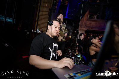 BLING IT กับ Bangkok Invaders ที่ ซิง ซิง เธียเตอร์ — photo 103