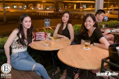 Back 2 School Party ที่ บีกิน บาร์ — photo 14