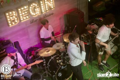 Back 2 School Party ที่ บีกิน บาร์ — photo 53
