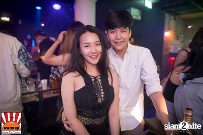 Twopee Southside ที่ วอร์ม อัพ คาเฟ่ เชียงใหม่ — photo 7