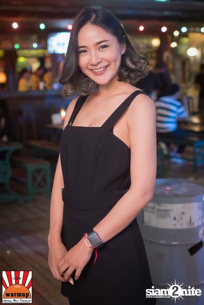 Twopee Southside ที่ วอร์ม อัพ คาเฟ่ เชียงใหม่ — photo 10