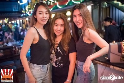 Twopee Southside ที่ วอร์ม อัพ คาเฟ่ เชียงใหม่ — photo 33