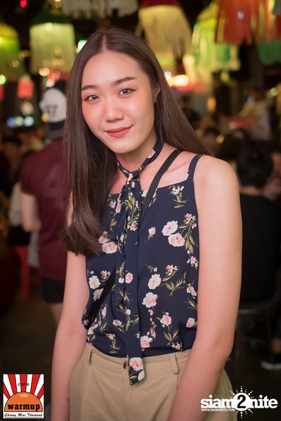 Twopee Southside ที่ วอร์ม อัพ คาเฟ่ เชียงใหม่ — photo 41