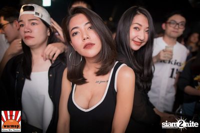 Twopee Southside ที่ วอร์ม อัพ คาเฟ่ เชียงใหม่ — photo 59