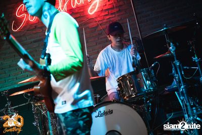 Zeal x Sweet Mullet at 20Something Bar — photo 110