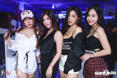 Friday Night at Favela Thonglor — photo 7