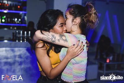 Friday Night at Favela Thonglor — photo 17