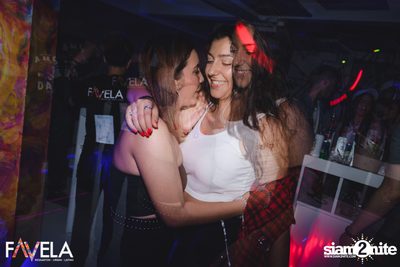 Friday Night at Favela Thonglor — photo 50