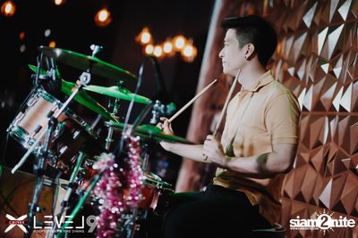 ChivasX Grand Opening w/ Pod Moderndog at Level 9 Rooftop Bar — photo 113