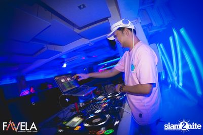 Saturday Night at Favela Thonglor — photo 16