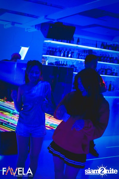Saturday Night at Favela Thonglor — photo 26