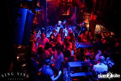 BLING IT กับ Bangkok Invaders ที่ ซิง ซิง เธียเตอร์ — photo 30