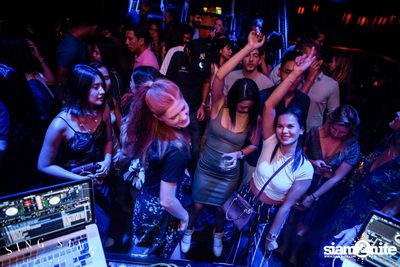 BLING IT กับ Bangkok Invaders ที่ ซิง ซิง เธียเตอร์ — photo 45