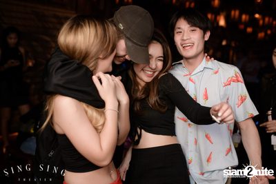 BLING IT กับ Bangkok Invaders ที่ ซิง ซิง เธียเตอร์ — photo 62