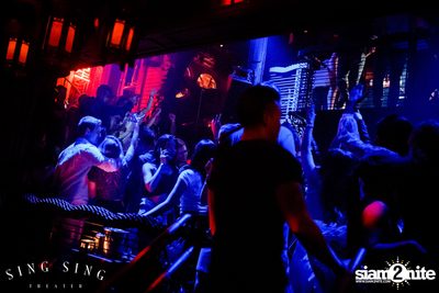 BLING IT กับ Bangkok Invaders ที่ ซิง ซิง เธียเตอร์ — photo 95
