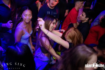 BLING IT กับ Bangkok Invaders ที่ ซิง ซิง เธียเตอร์ — photo 101