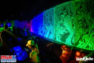 Hot Pants Meets Stilettos Party at MIXX Bangkok — photo 26