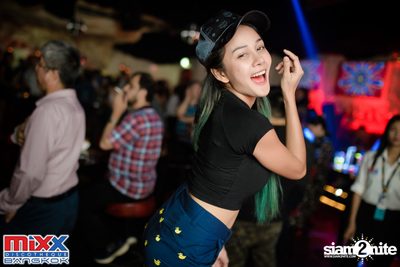Hot Pants Meets Stilettos Party at MIXX Bangkok — photo 30