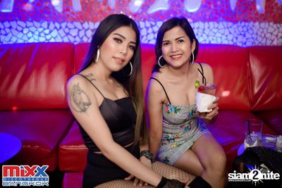 Hot Pants Meets Stilettos Party at MIXX Bangkok — photo 32