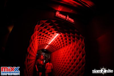 Hot Pants Meets Stilettos Party at MIXX Bangkok — photo 64