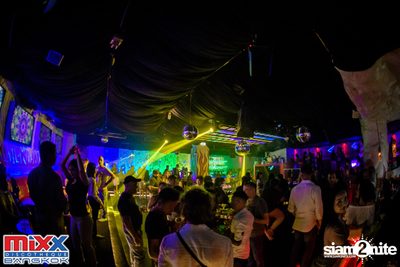 Hot Pants Meets Stilettos Party at MIXX Bangkok — photo 67