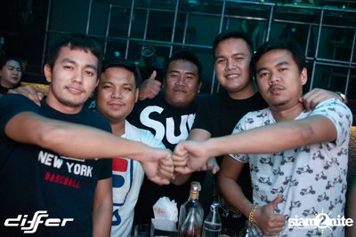 Pop Pongkool x Oat Pramote ที่ ดิฟเฟอร์ ผับ พัทยา — photo 26